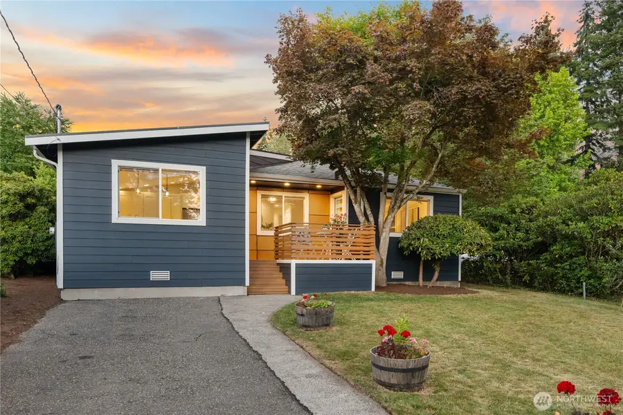 12032 38th Avenue Ne, Seattle, WA 98125 - #2