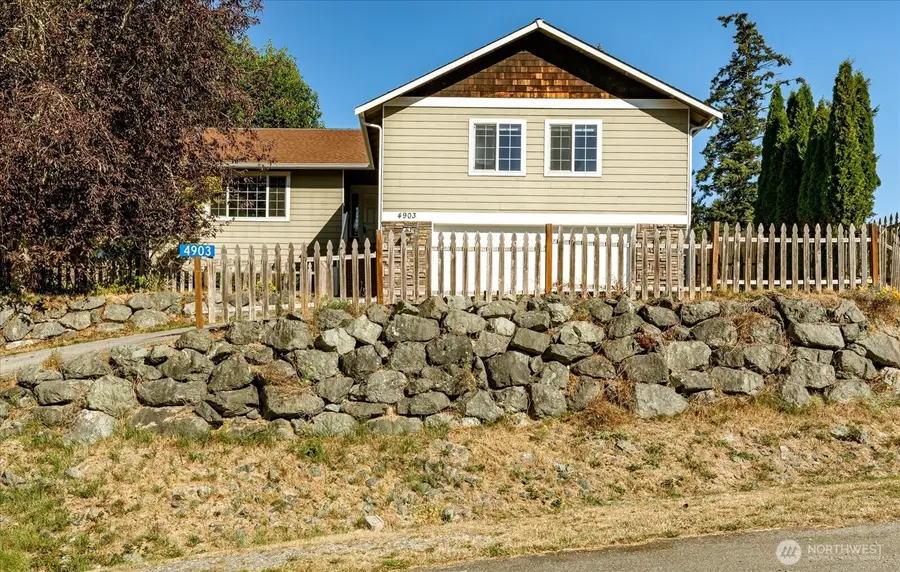4903 Reindeer Road, Freeland, WA 98249 - #2