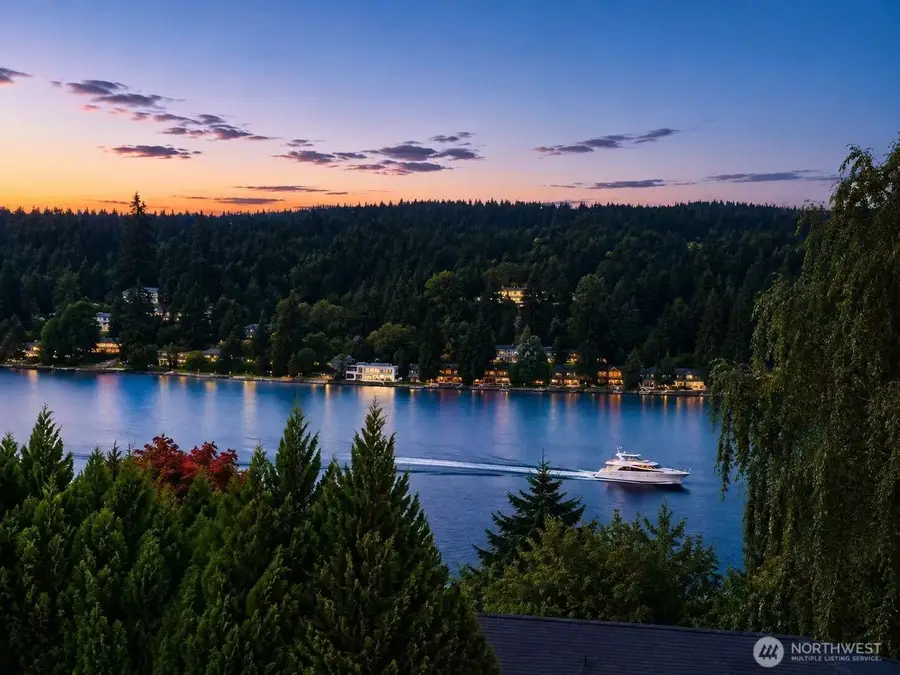 11022 SE 61st Place, Bellevue, WA 98006 - #2