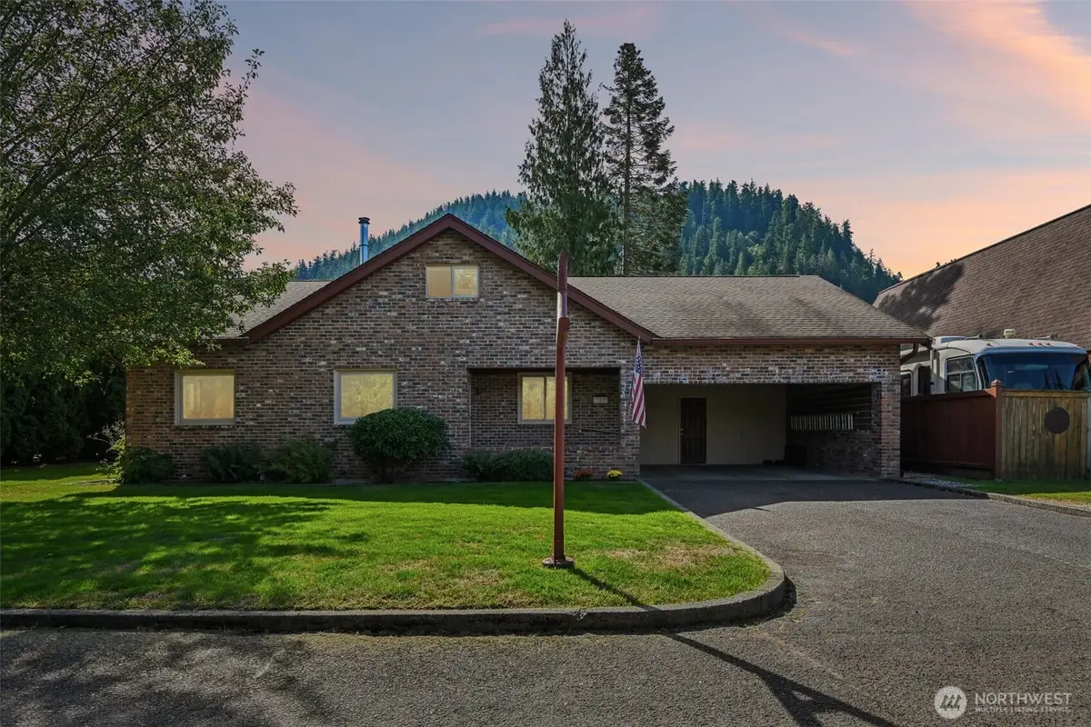 27527 SE 467th Place, Enumclaw, WA 98022 - #1