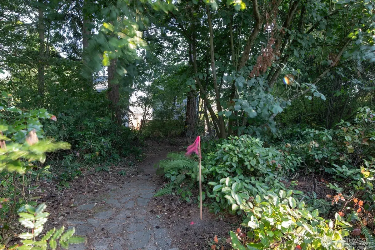 13000 1st Avenue Ne, Seattle, WA 98125 - #1
