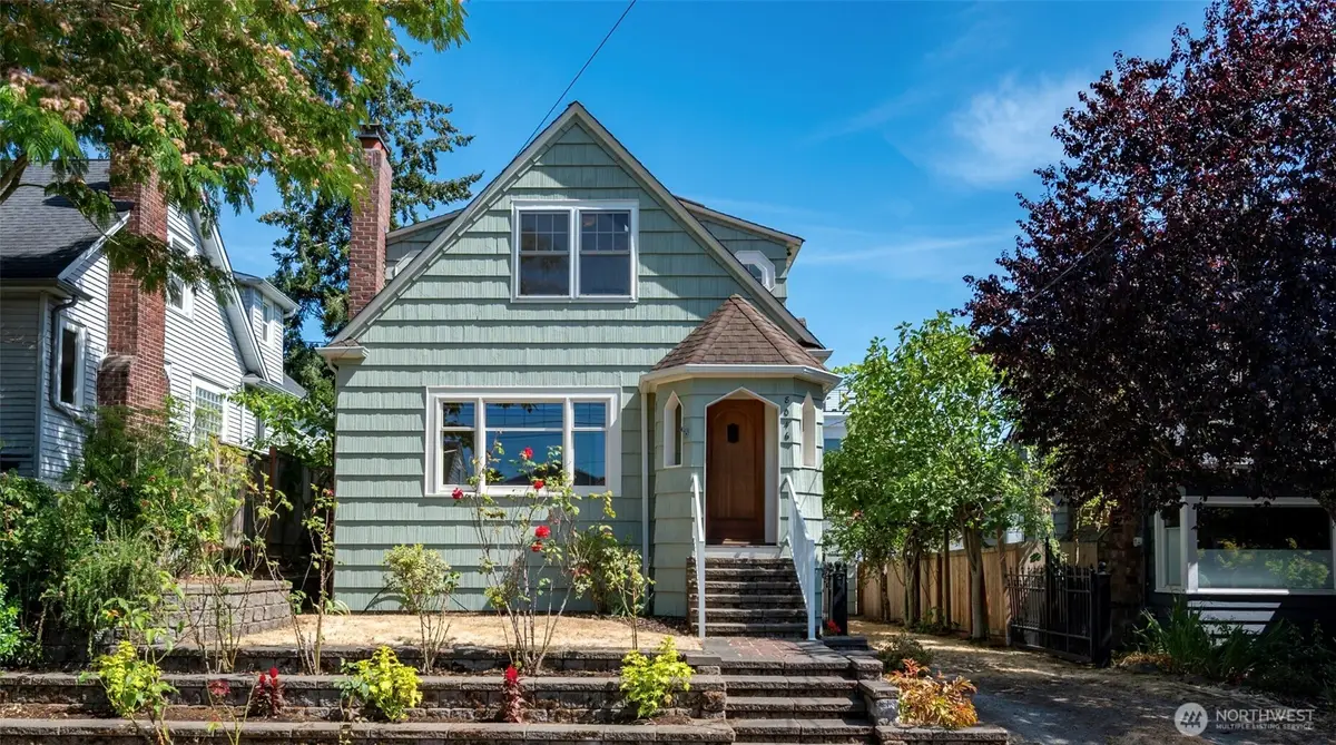 8046 18th Avenue Nw, Seattle, WA 98117 - #1