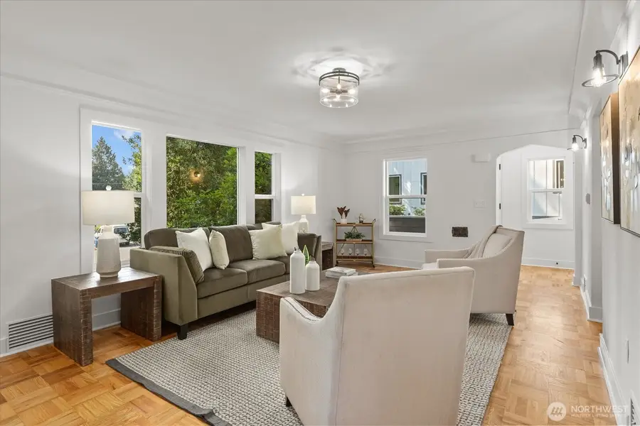 10322 Ashworth Avenue N, Seattle, WA 98133 - #3