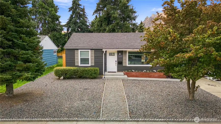 1235 Columbine Street, Wenatchee, WA 98801 - #2
