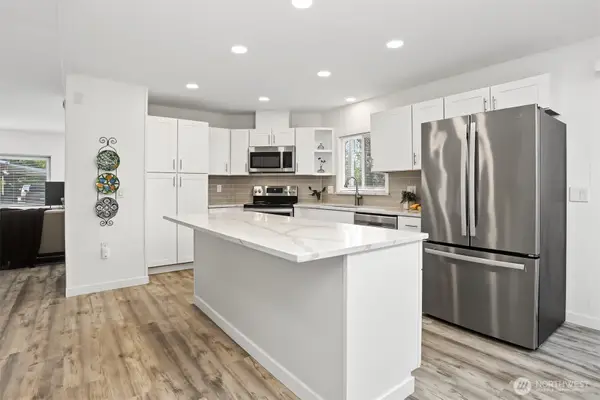 1121 244th Street Sw #6, Bothell, WA 98021