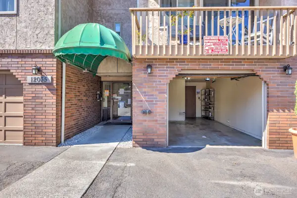 12035 32nd Avenue Ne #304, Seattle, WA 98125