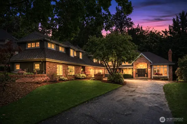 18138 NE 130th Place, Redmond, WA 98052