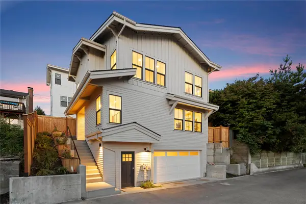 3245 13th Avenue W, Seattle, WA 98119