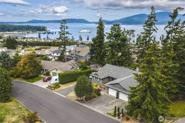 4304 Whidbey Court, Anacortes, WA 98221