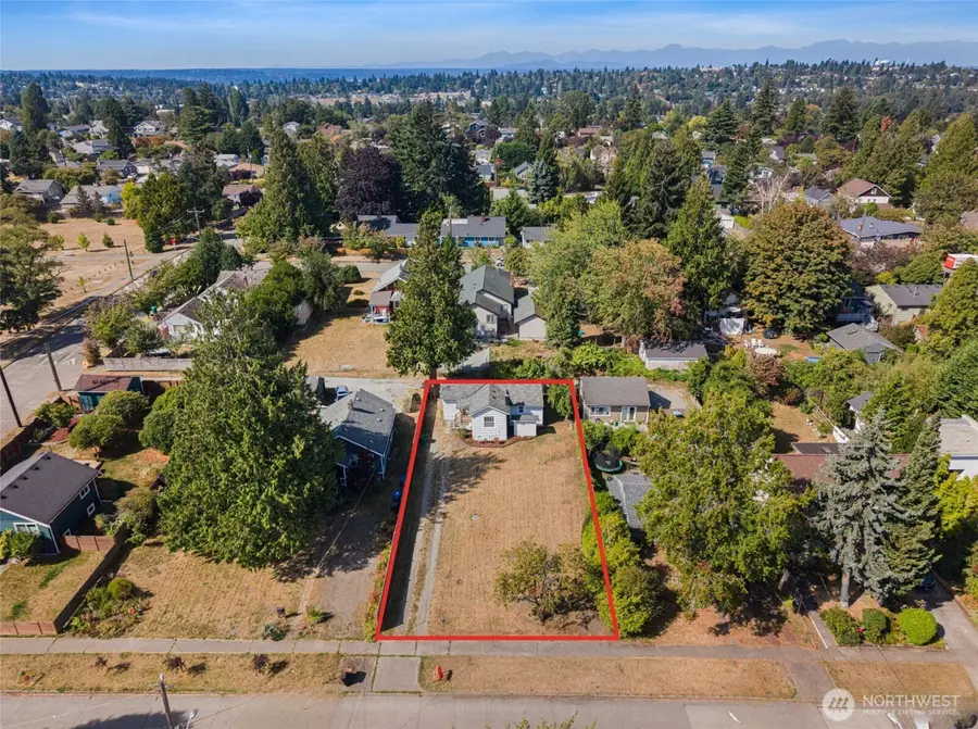 8143 10th Avenue Sw, Seattle, WA 98106 - #3