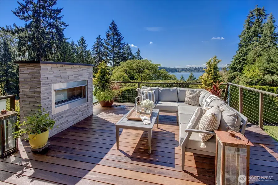 4140 Boulevard Place, Mercer Island, WA 98040 - #2