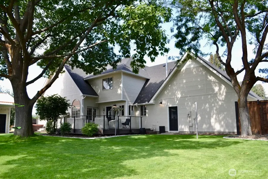 1022 E Capitol Avenue, Ellensburg, WA 98926 - #3
