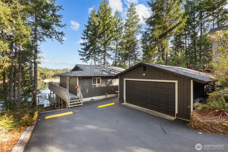 281 NE Lakeshore Drive S, Tahuya, WA 98588 - #2