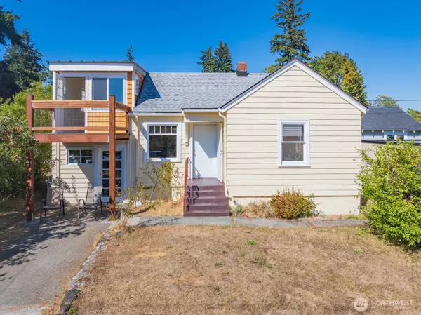 2710 15th Street, Bremerton, WA 98312