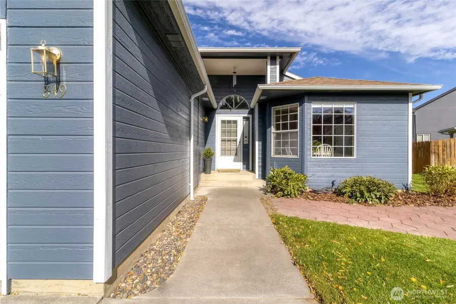 849 SE Marine Drive, College Place, WA 99324 - #2