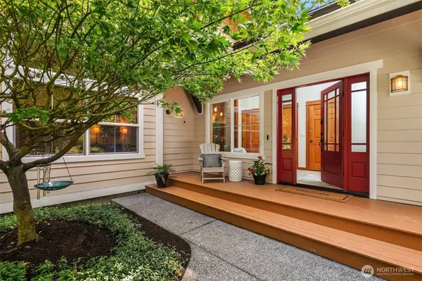 14744 Sivertson Road Ne, Bainbridge Island, WA 98110