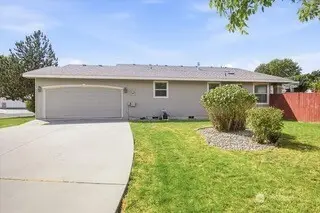 1906 W 22nd Avenue, Kennewick, WA 99336