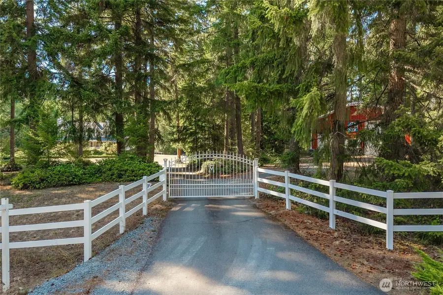 33910 36th Avenue S, Eatonville, WA 98328 - #2