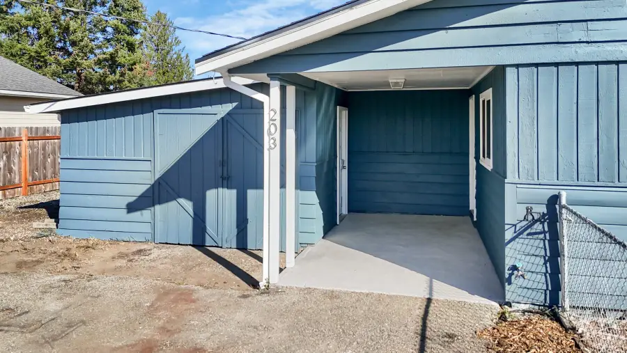 203 Centre Street N, Rainier, WA 98576 - #2