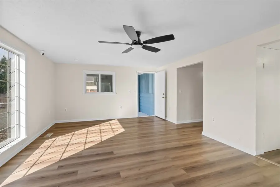 203 Centre Street N, Rainier, WA 98576 - #3