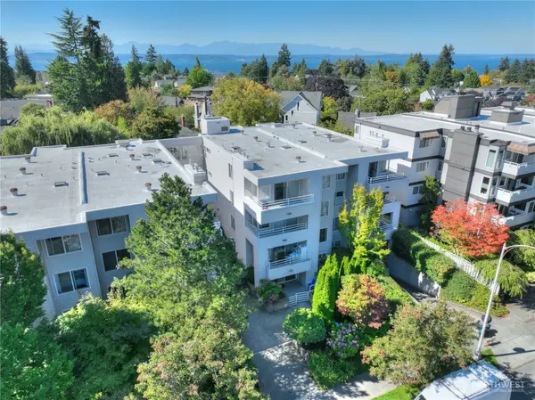 2125 California Avenue Sw #103, Seattle, WA 98116