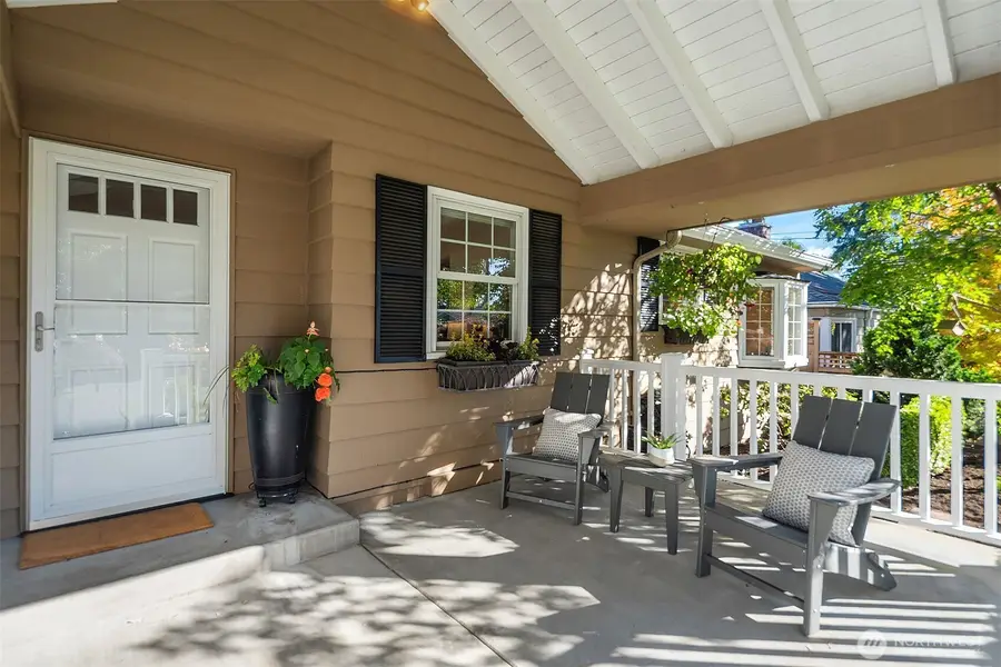 6818 49th Avenue Ne, Seattle, WA 98115 - #3