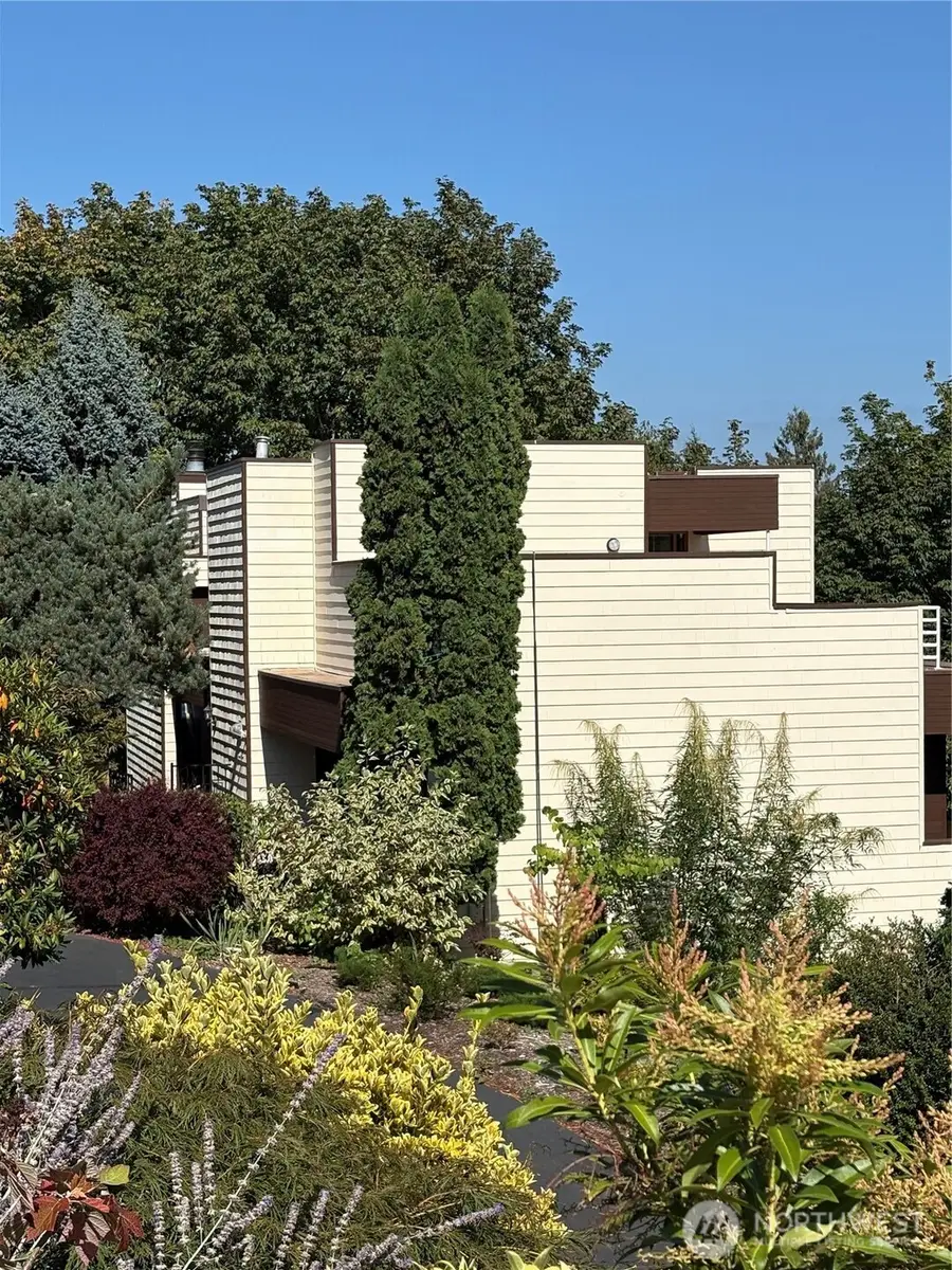 16328 35th Avenue Ne, Lake Forest Park, WA 98155 - #2