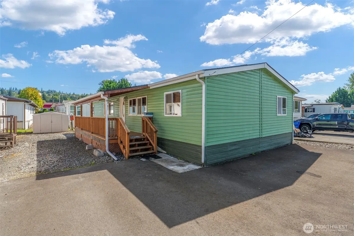 1006 S 12th Avenue, Kelso, WA 98626 - #1