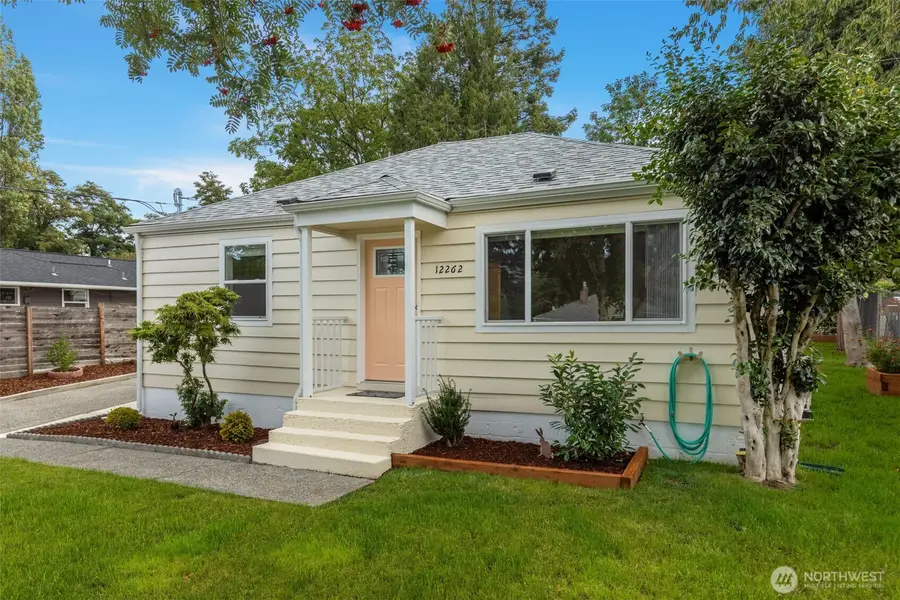 12262 20th Avenue S, Seattle, WA 98168 - #2