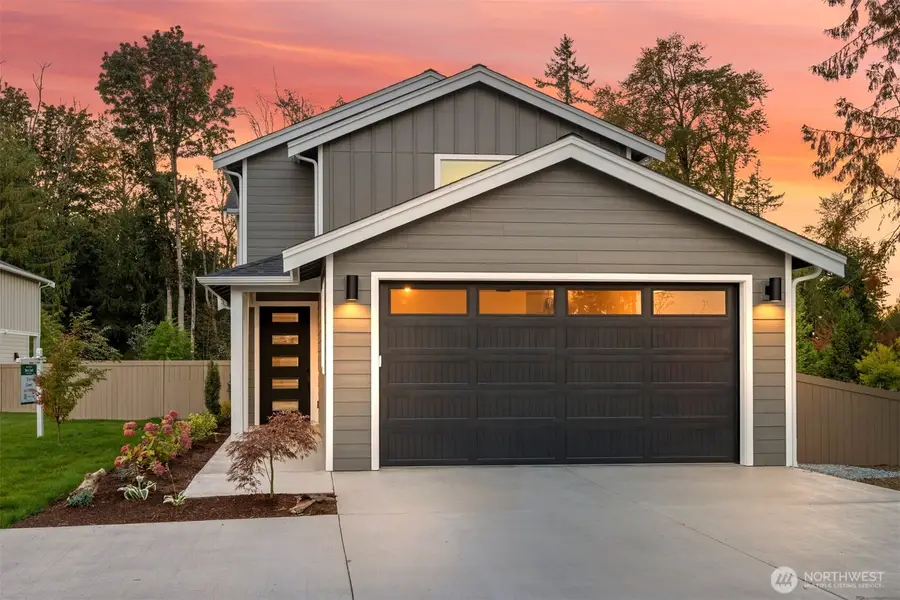 225 N 54th Place, Mount Vernon, WA 98273 - #2