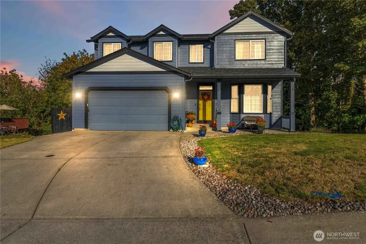 929 Edinburgh Court, Kelso, WA 98626 - #1