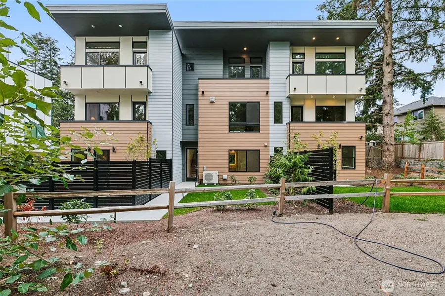 19218 77th Court Ne #102, Kenmore, WA 98028 - #3
