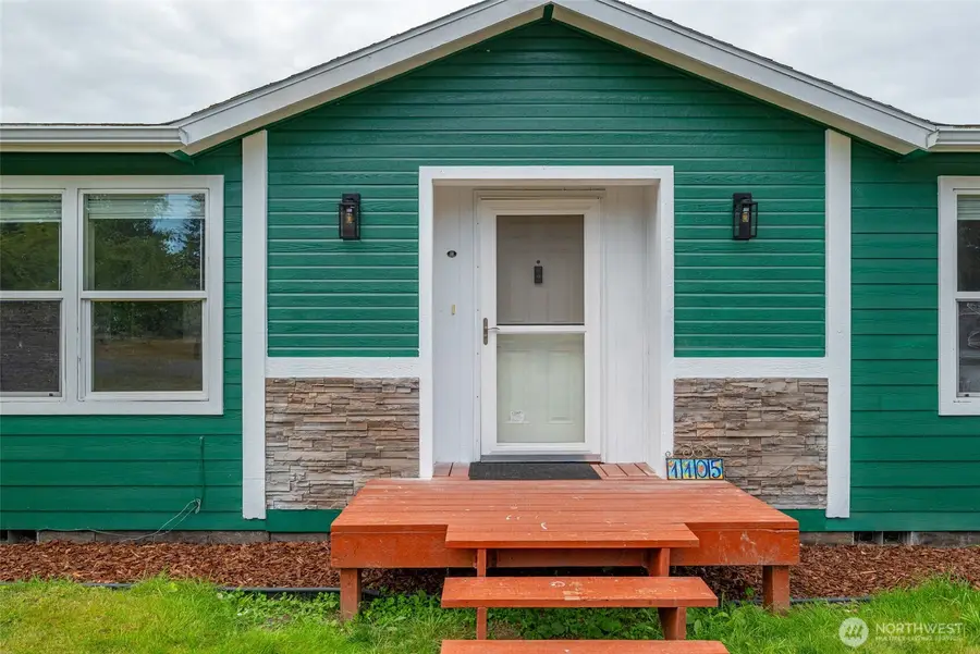 1105 Paul Avenue, Oak Harbor, WA 98277 - #2