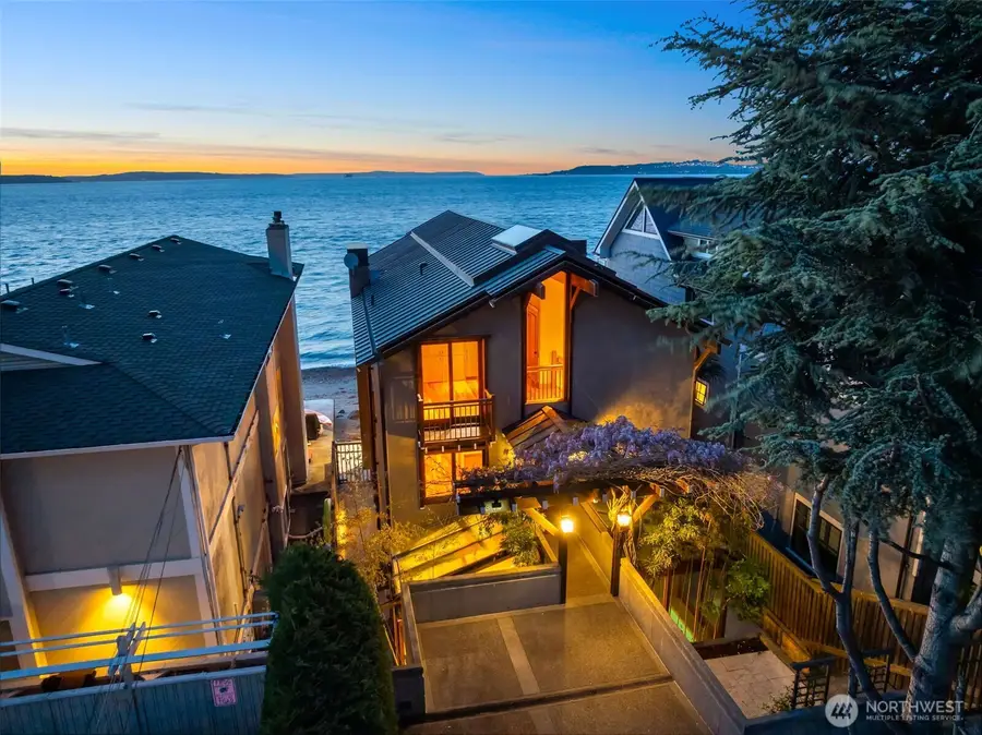 3103 Alki Avenue Sw, Seattle, WA 98116 - #2