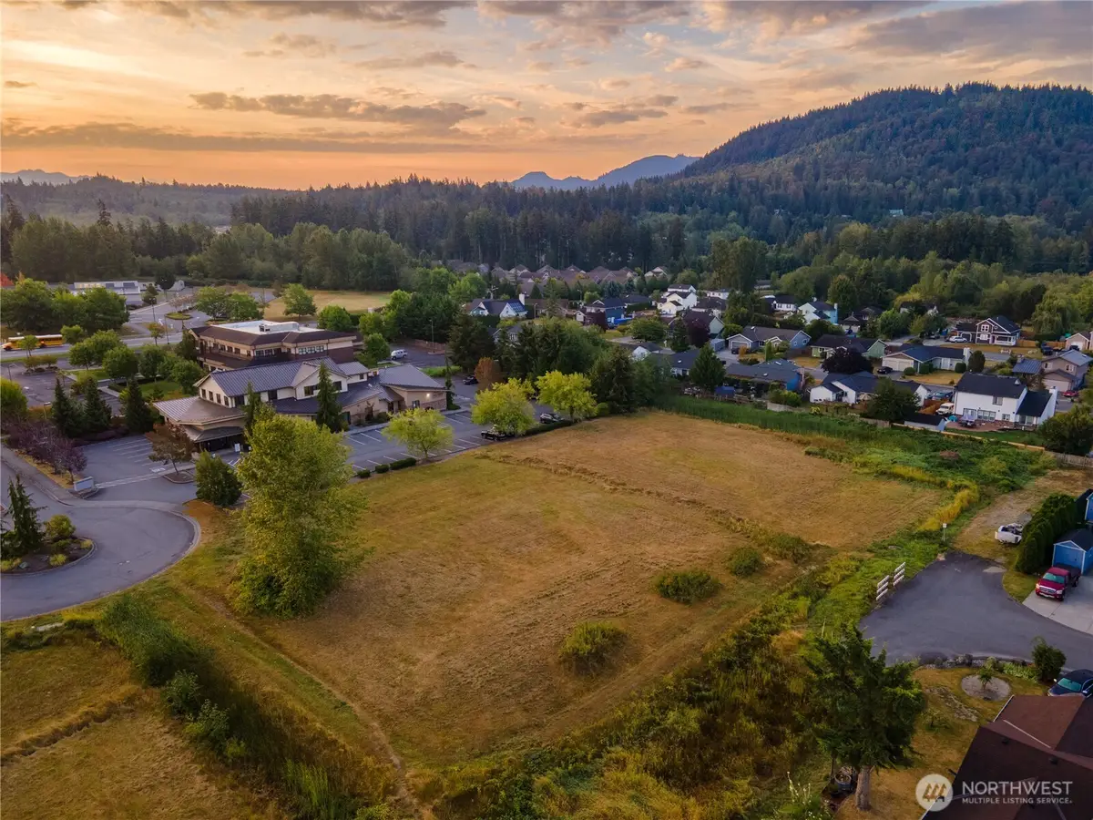 2010 Little Mountain Lane #2, Mount Vernon, WA 98274 - #1