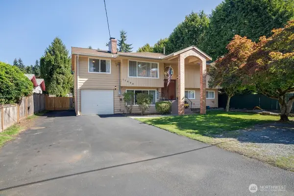 17629 72nd Avenue W, Edmonds, WA 98026