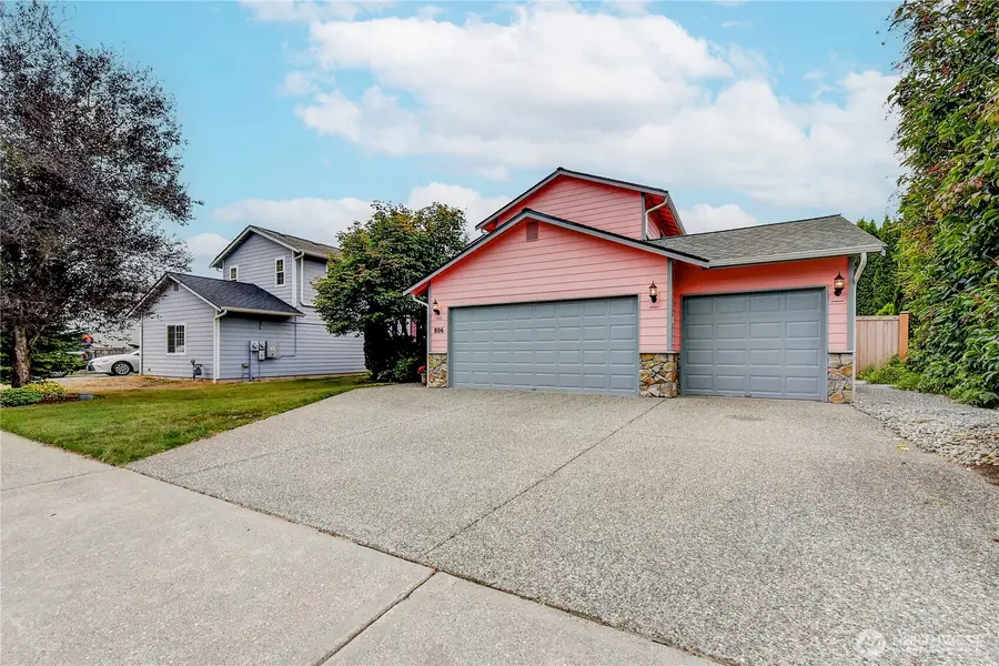 806 Darwins Way, Granite Falls, WA 98252 - #2