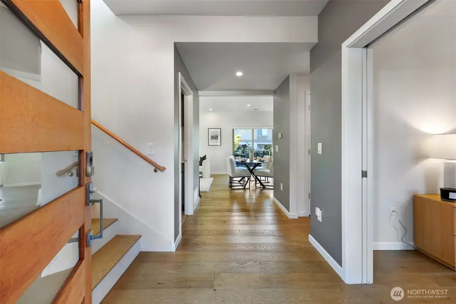 3821 19th Avenue Sw, Seattle, WA 98106 - #3