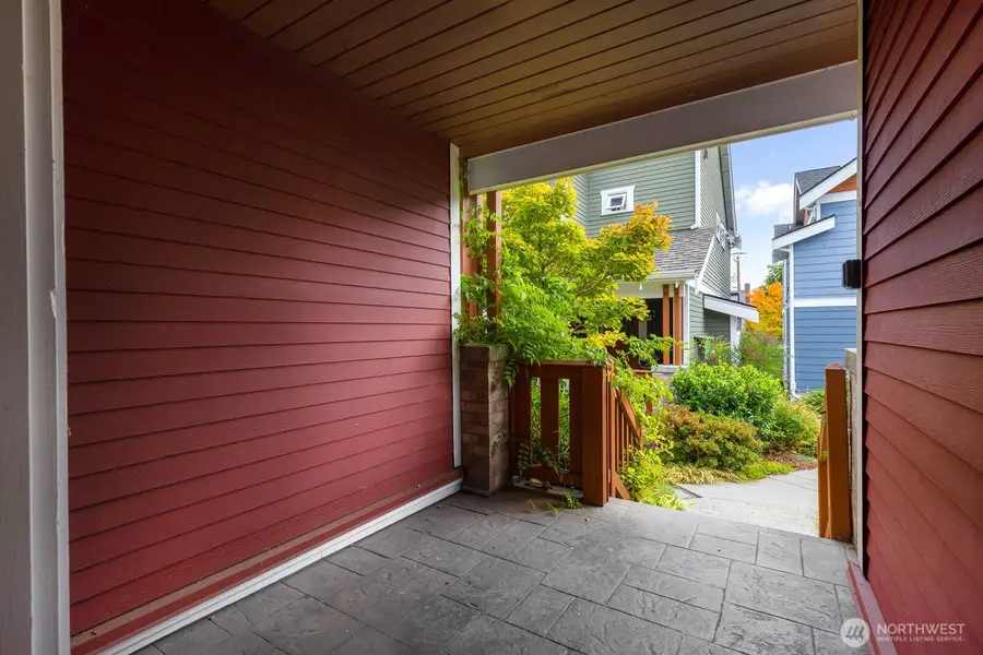 8018 Ashworth Ave N, Seattle, WA 98103 - #2