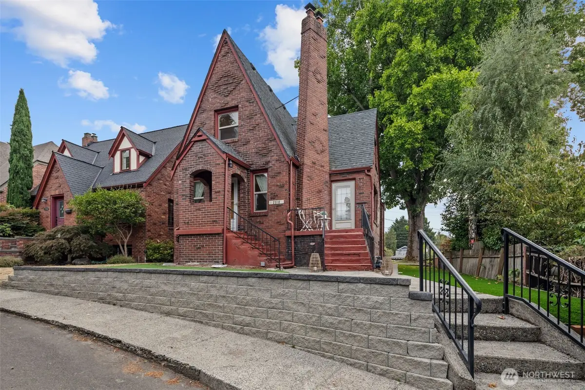 7710 Bagley Avenue N, Seattle, WA 98103 - #1