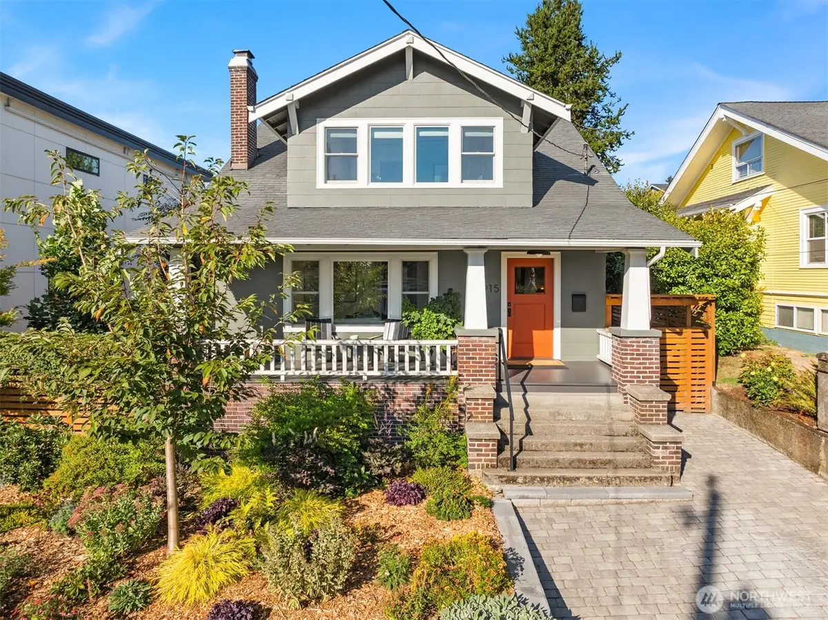 3915 Sunnyside Avenue N, Seattle, WA 98103 - #1