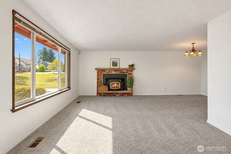 1904 7th Street Sw, Puyallup, WA 98371 - #3