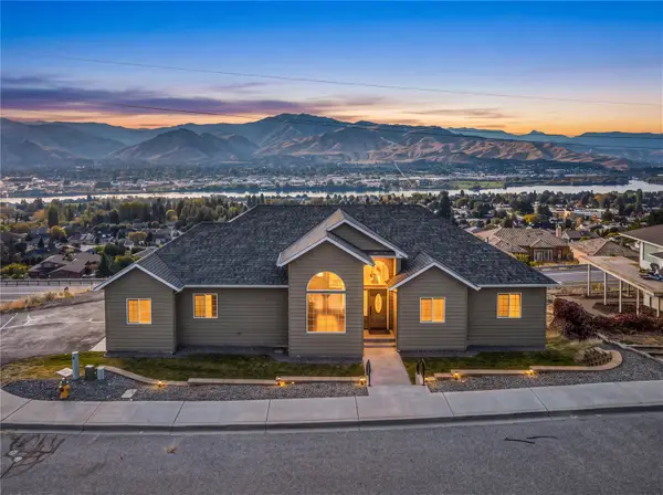 566 Lower Daniels Drive, East Wenatchee, WA 98802