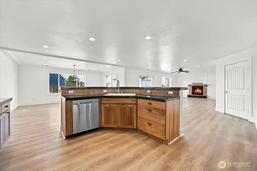 4406 Mount Adams View Dr, West Richland, WA 99353 - #3