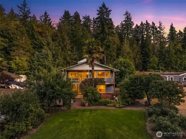 1220 166th Avenue Ct Nw, Lakebay, WA 98349