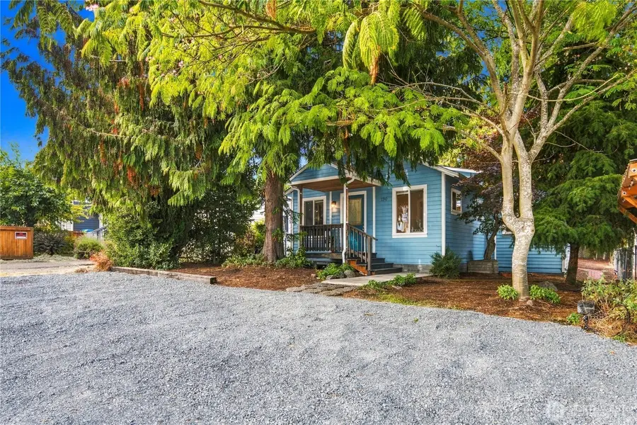 730 N 100th Street, Seattle, WA 98133 - #2