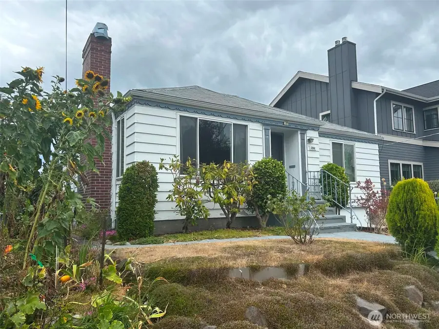 136 NE 58th Street, Seattle, WA 98105 - #3