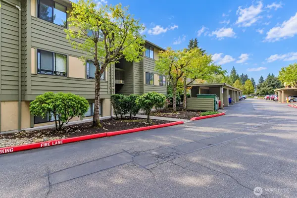 4812 S 187th Place #B203, SeaTac, WA 98188