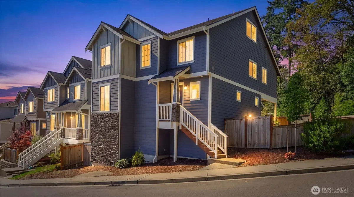 18801 124th Avenue Se, Renton, WA 98058 - #1