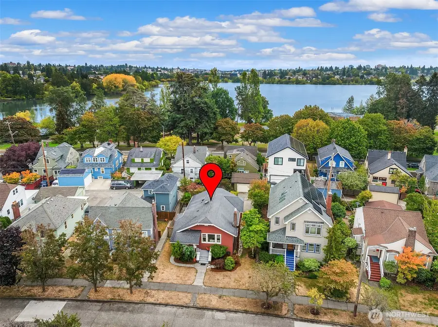 7426 Keen Way N, Seattle, WA 98103 - #2